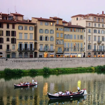 5 Best Neighborhoods to Stay in Florence (with maps)