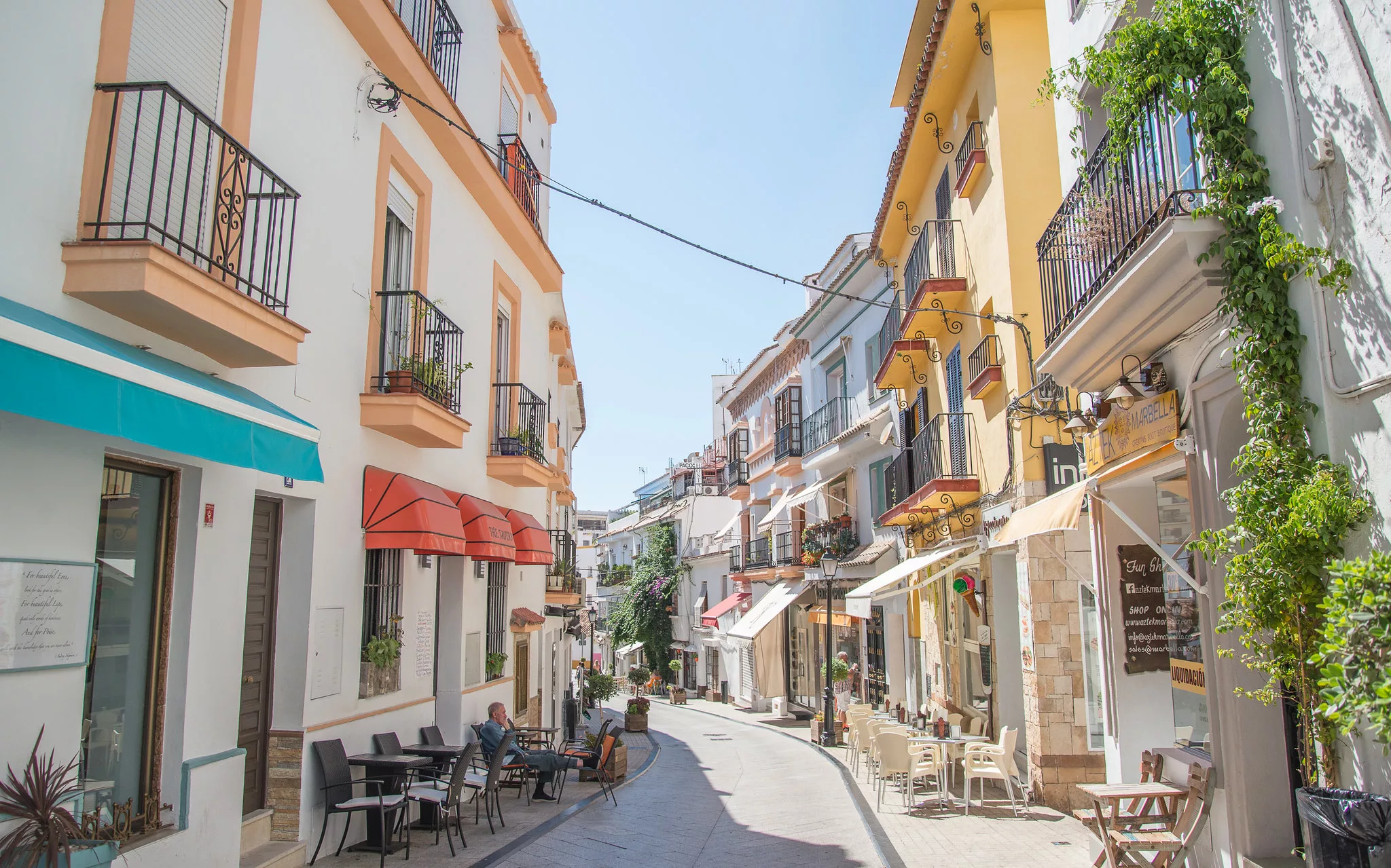 6 Best Day Trips from Málaga : Marbella
