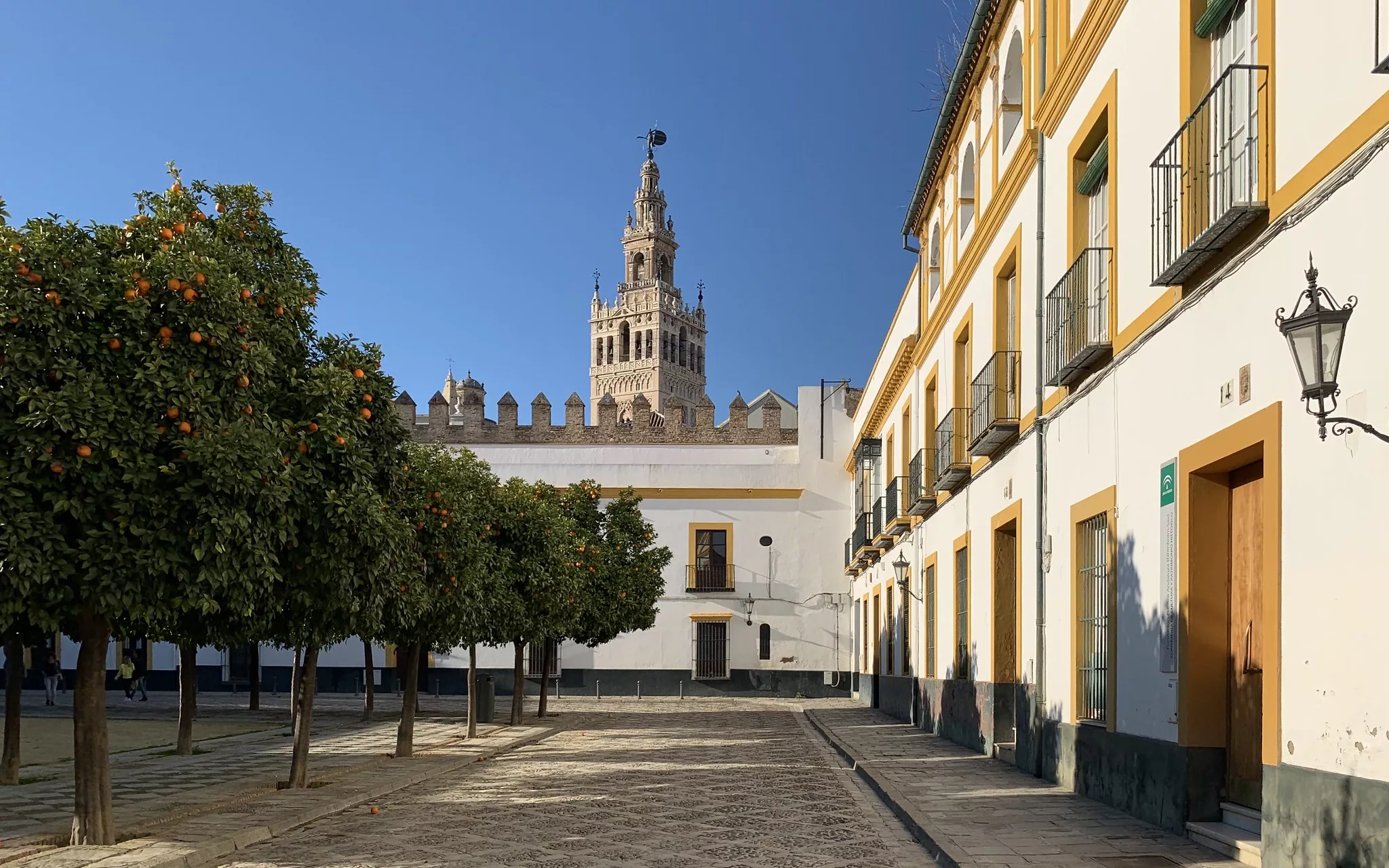 Jewish Quarter of Seville : Patio de Banderas